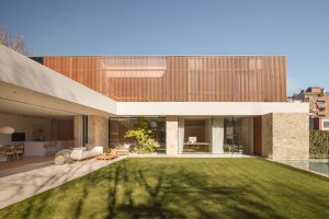 House 21094 / NordEst Arquitectura / Olot, Spain