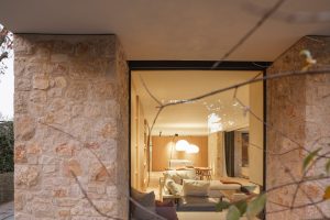 House 21094 / NordEst Arquitectura / Olot, Spain